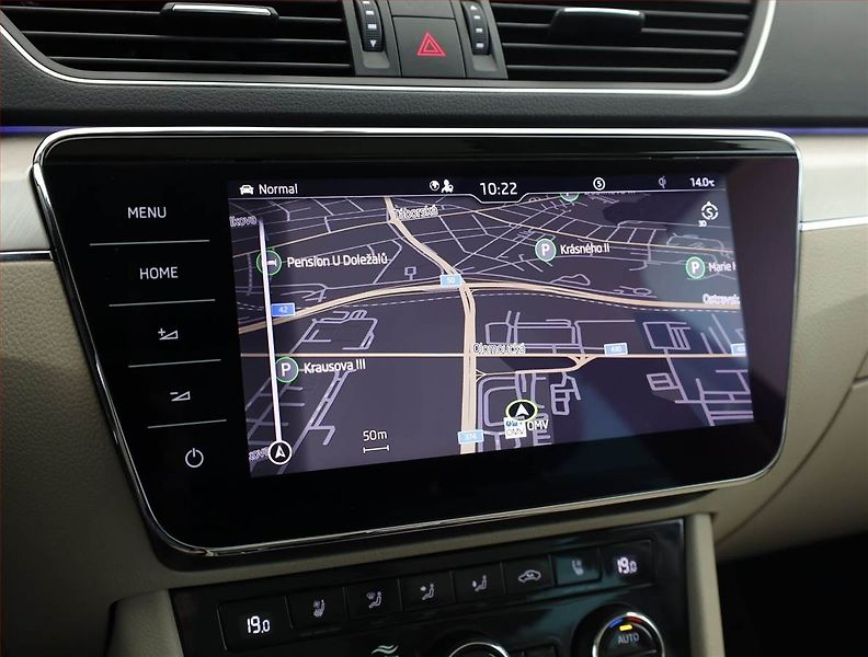 Škoda Superb (2022) Laurin&Klement 2.0 TDI - fotka 14 z 20