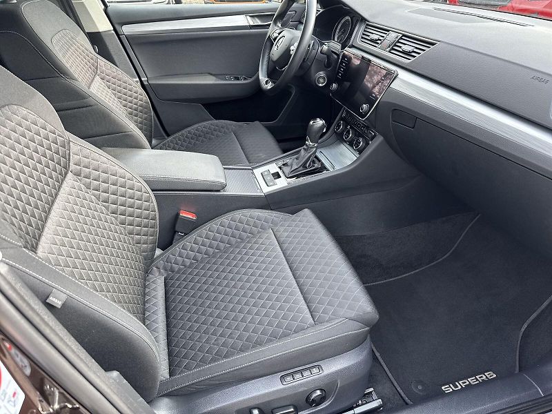 Škoda Superb (2020) Combi 1.4 TSI iV DSG Ambition - fotka 9 z 35