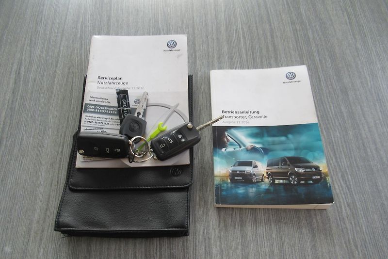 Volkswagen Transporter T6 2.0 TDI KLIMA 9 MÍST - fotka 25 z 31