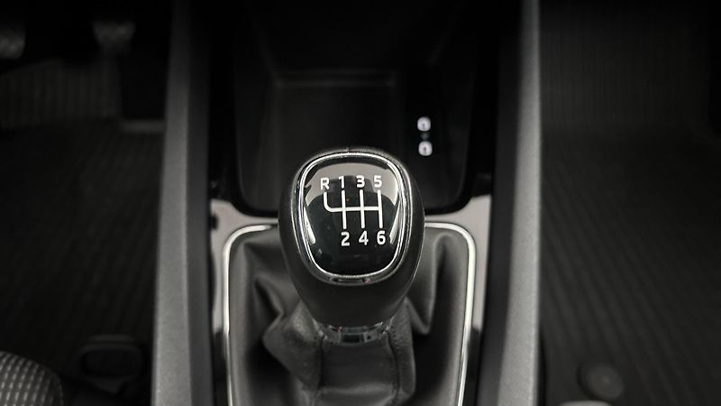 Škoda Octavia 2.0 TDI Ambition Combi - fotka 23 z 27
