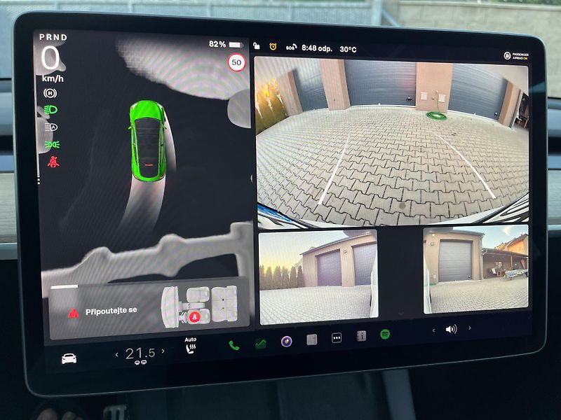 Tesla Model Y (2022) PERFORMANCE 393 Kw ,RYZEN,DPH - fotka 20 z 29