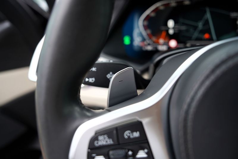 BMW X5 40i xDrive/340 PS/tažné/panora - fotka 45 z 47
