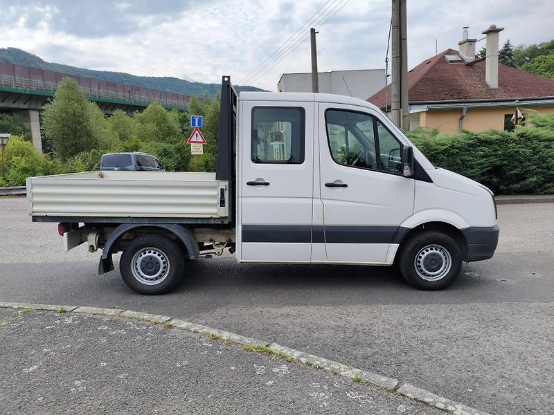 Volkswagen Crafter (2016) 2,0 TDI 80Kw 7 míst - fotka 5 z 30