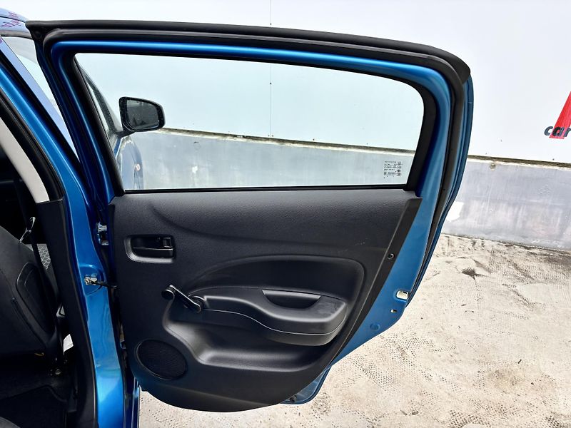 Mitsubishi Space Star (2016) 1.0i 52kW - fotka 10 z 25