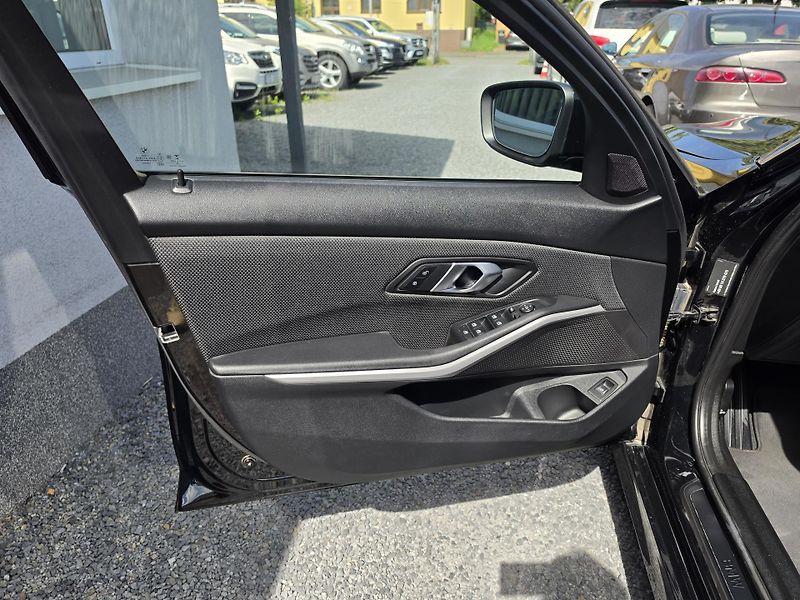 BMW Řada 3 320D Automat Kei TZ Led - fotka 16 z 28