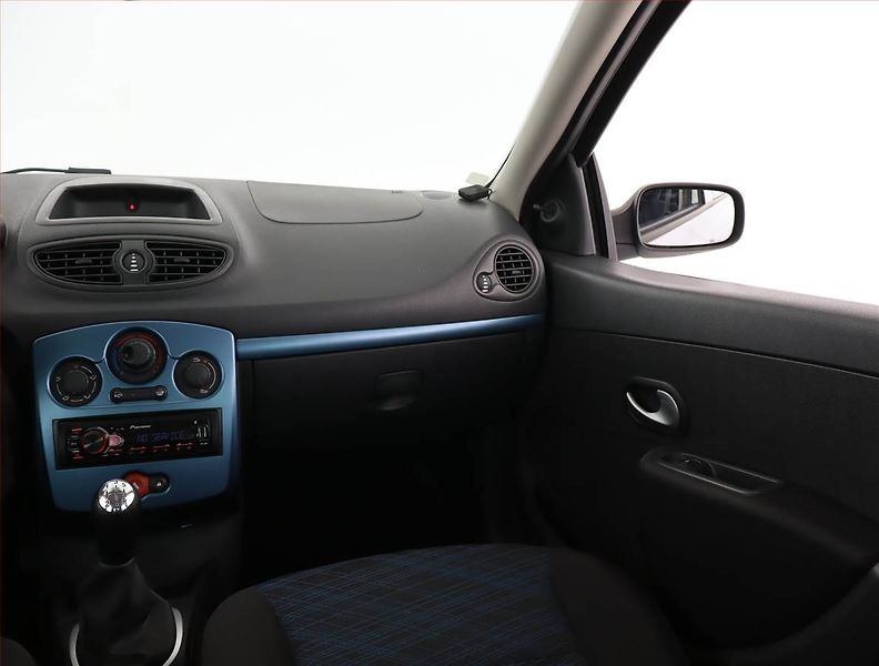 Renault Clio (2008) 1.2 16V , jezdí dobře - fotka 8 z 15