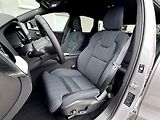 Volvo XC60 B5 AWD PLUS DARK +komplety kol - náhled 12