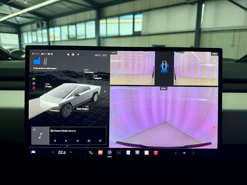 Tesla Ostatní AWD 438 KW FOUNDATION SERIES, - fotka 14 z 31