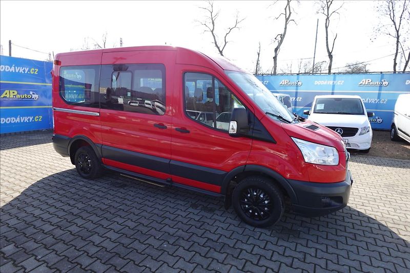 Ford Transit 2,2 TDCi  L2H2 9MÍST BUS KLIMA - fotka 6 z 40