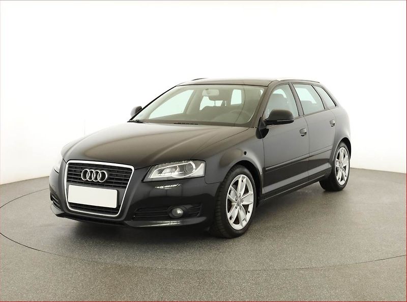 Audi A3 (2009) Sport 1.4 TFSI, Serv.kniha - fotka 2 z 17