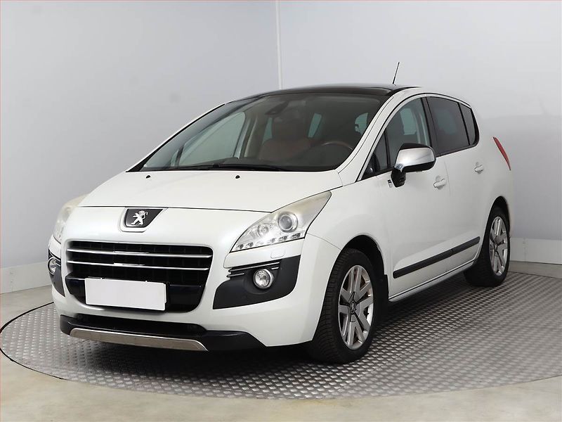 Peugeot 3008 (2012) Hybrid4, 4X4, Automat - fotka 2 z 18