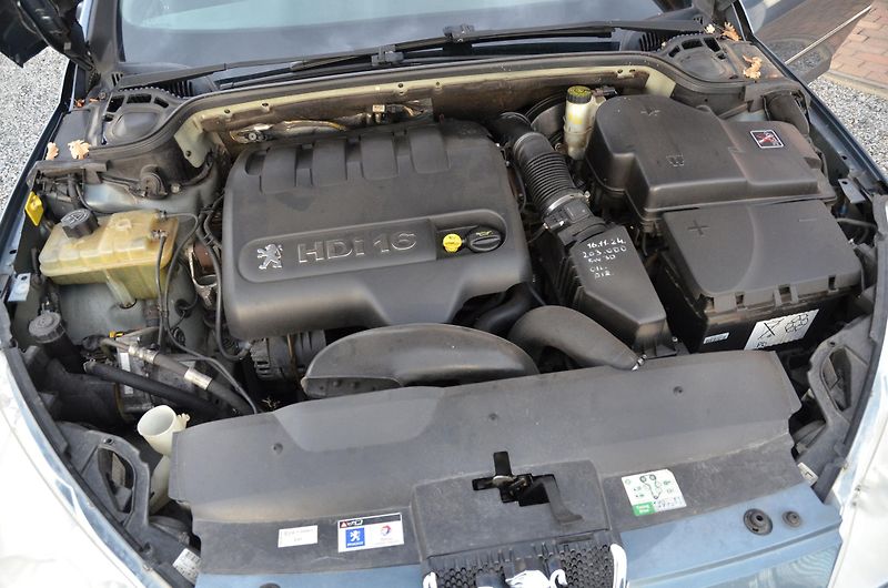 Peugeot 407 (2008) SW 2.0 HDi 100kW AT / PANORAMA - fotka 11 z 31