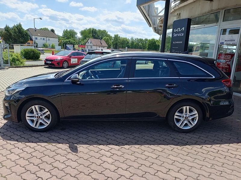 Kia Ceed (2019) SW CRDi Dynamic Line - fotka 2 z 10