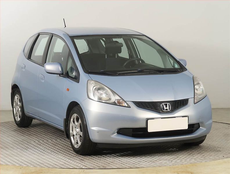 Honda Jazz (2010) 1.2 i-VTEC, nová STK, Tažné - fotka 1 z 15