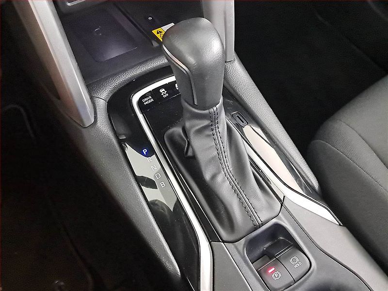 Toyota Corolla Cross (2025) 1.8 Hybrid - fotka 13 z 18
