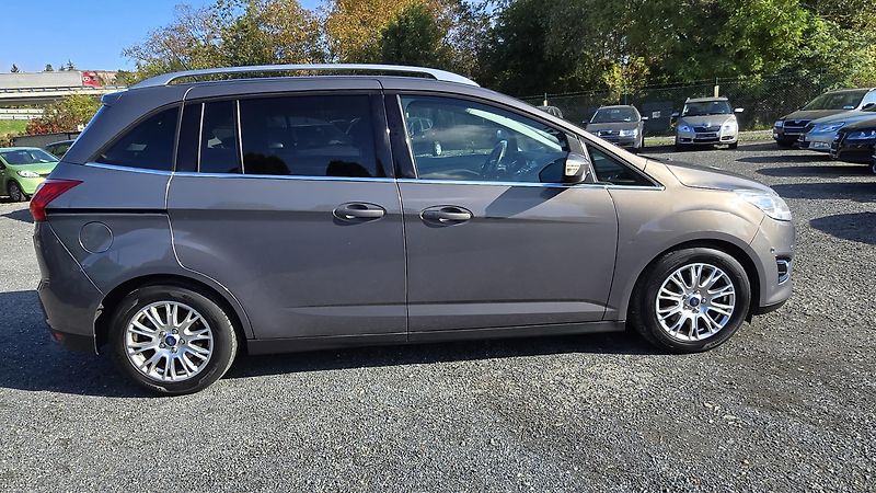 Ford Grand C-MAX 1.6 16V TITANIUM 7MÍSTNÝ  - fotka 8 z 42