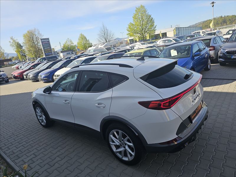 Cupra Formentor 1,4 eTSi 150KW eHYBRID DSG - fotka 11 z 48