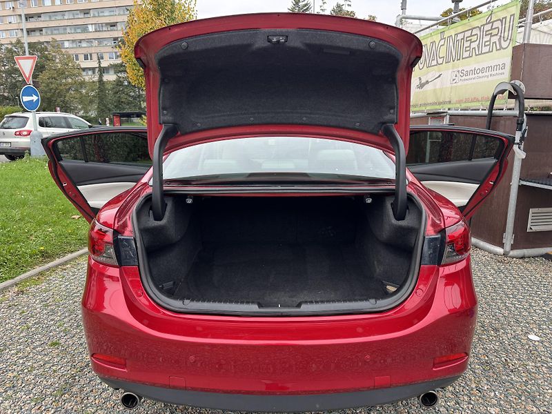 Mazda 6 (2016) Mazda 6 2.2 Skyactiv-D, 129 kW - fotka 8 z 25
