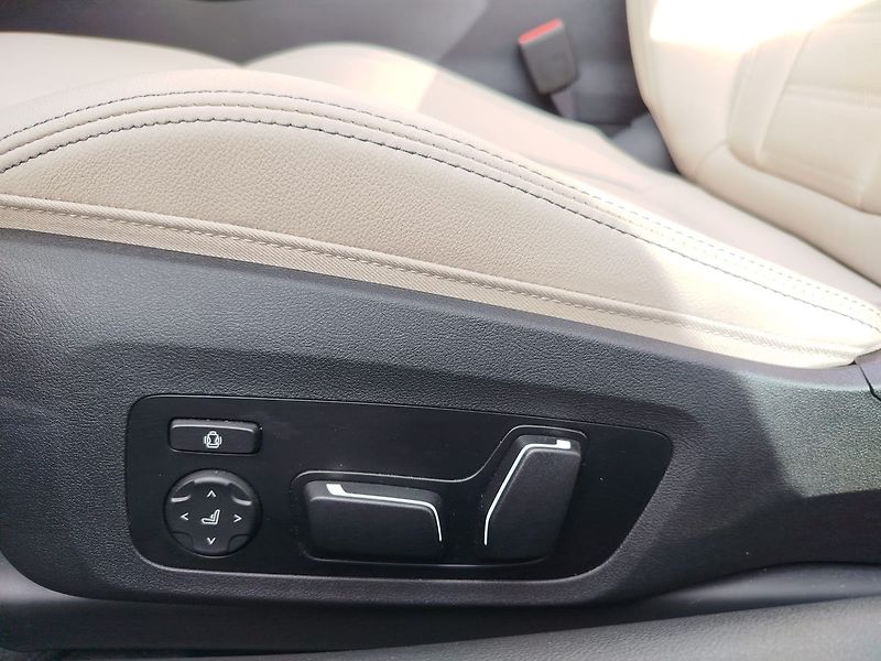BMW Řada 4 M440i xDrive Cabrio TOP - fotka 34 z 43