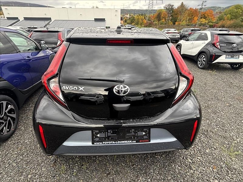 Toyota Aygo 1,0   X Style CVT - fotka 5 z 8