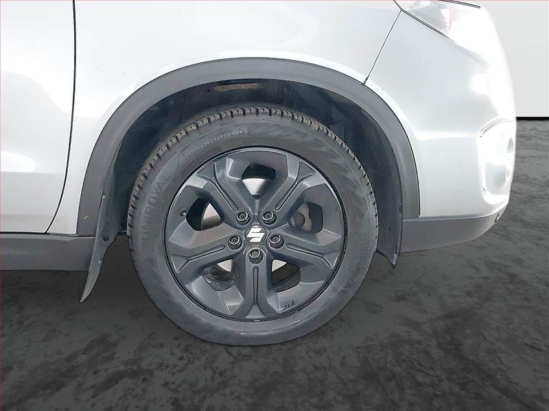 Suzuki Vitara (2016) 1.4 BoosterJet, 4X4, Automat - fotka 15 z 18