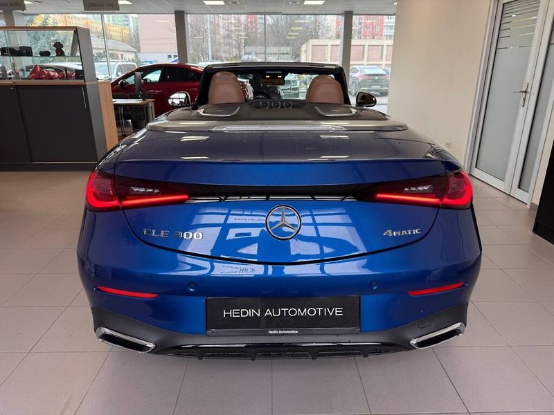 Mercedes-Benz CLE (2026) 300 4MATIC kabriolet - fotka 6 z 8