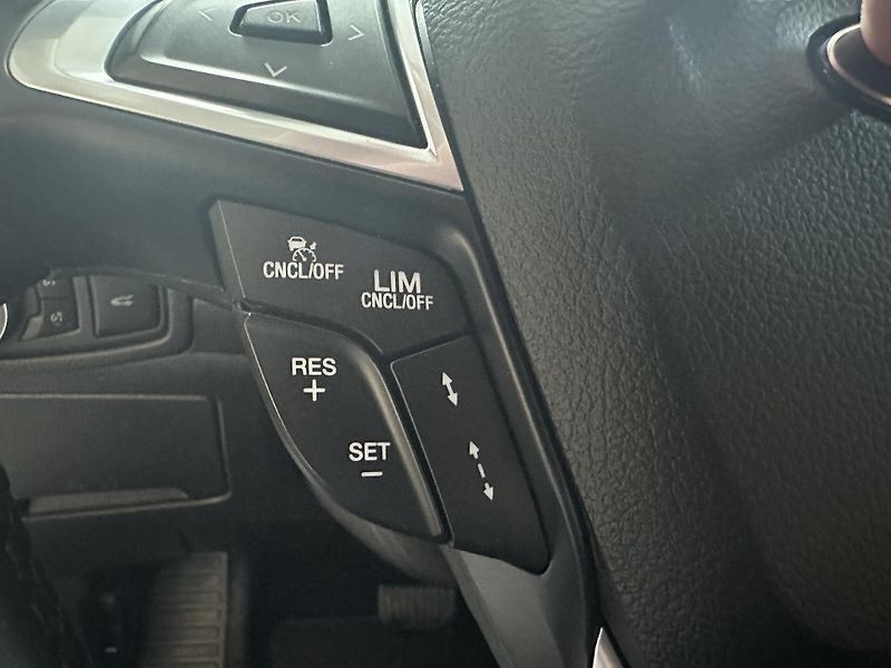 Ford Galaxy Titanium 2.5i HEV 190k aut. - fotka 16 z 33