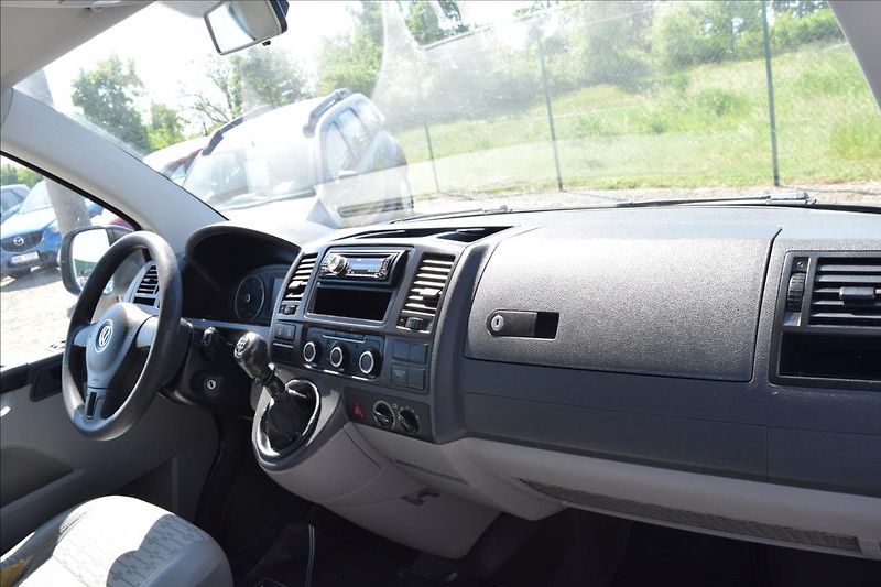Volkswagen Transporter 2,0 TDI 103KW 9MÍST 4X4 PO STK - fotka 24 z 46