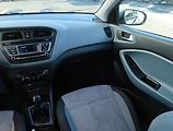Hyundai i20 (2016) 1.2, Serv.kniha, Park. senzory - náhled 8