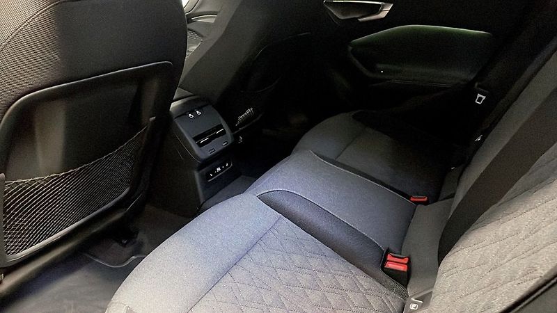 Audi A5 E-Hybrid S-line Tech Plus B&O - fotka 11 z 13