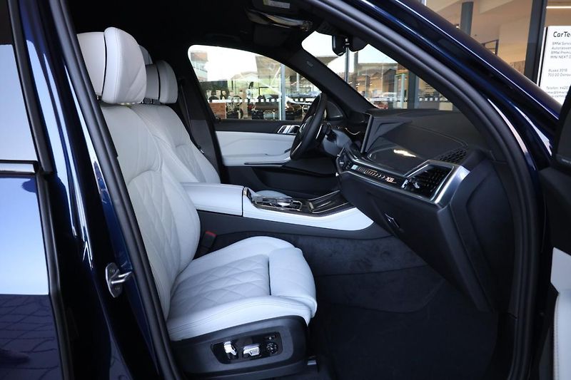 BMW X5 xDrive30d - fotka 14 z 18