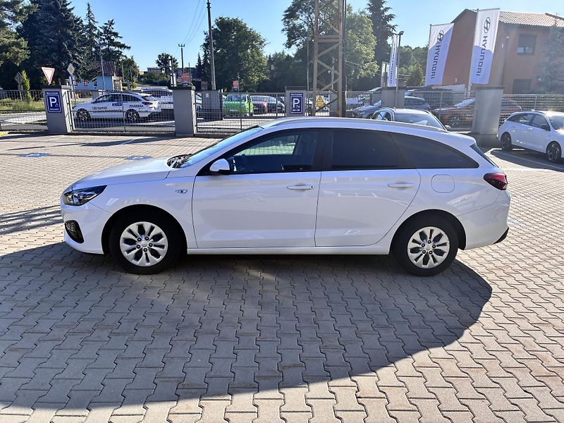 Hyundai i30 WG 1.0T-GDi 88kW,1.MAJITEL,ČR  - fotka 4 z 25