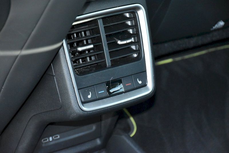 Škoda Elroq (2026) RS 250 KW 4X4 Maxx paket - fotka 20 z 30