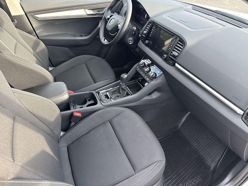 Škoda Karoq (2024) 1.5 TSI Selection - fotka 8 z 32