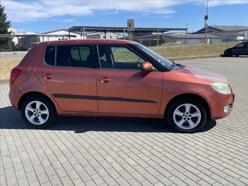 Škoda Fabia 1,4 i 16V Klima Elegance Klima - fotka 40 z 41