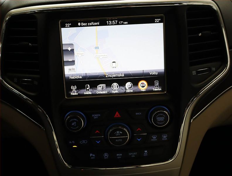 Jeep Grand Cherokee (2016) 3.0 CRD, 4X4, Automat - fotka 19 z 32