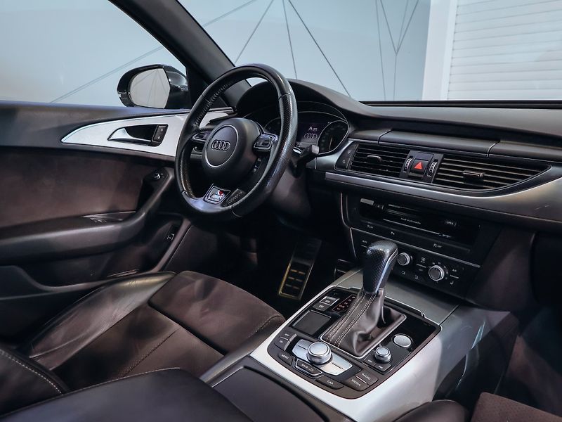 Audi A6 3.0 BiTDI, Quattro S-line - fotka 21 z 29