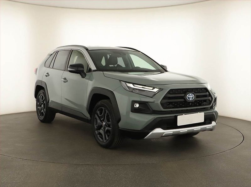 Toyota RAV4 (2022) 2.5 Hybrid - fotografie inzerátu