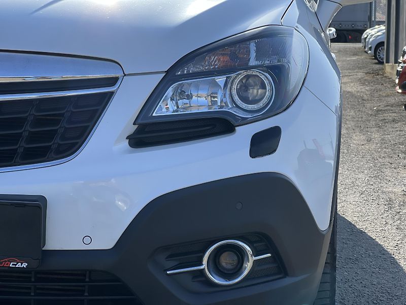 Opel Mokka 1.4T COSMO 4x4 NAVI KAMERA - fotka 41 z 44