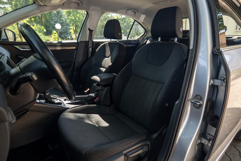 Škoda Octavia 1.0 TSI DSG CarPlay Tažné Senz - fotka 10 z 30