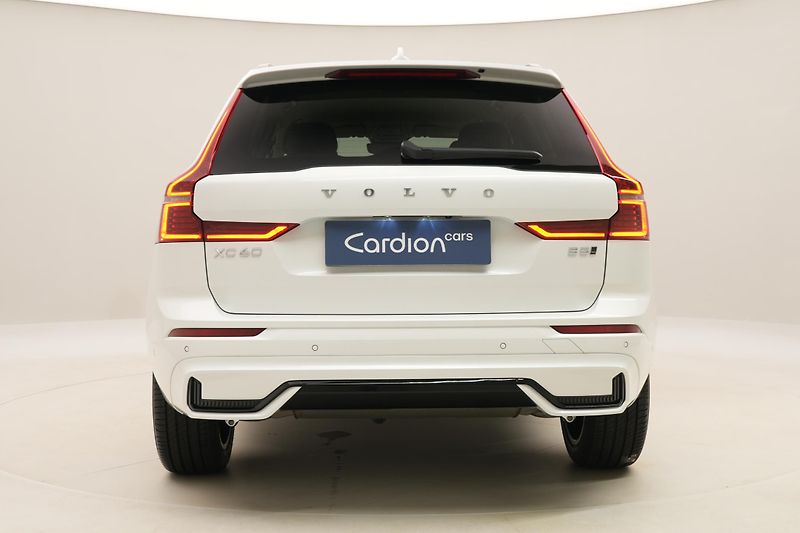 Volvo XC60 (2026) B5 AWD AUT DARK PLUS  - fotka 11 z 63