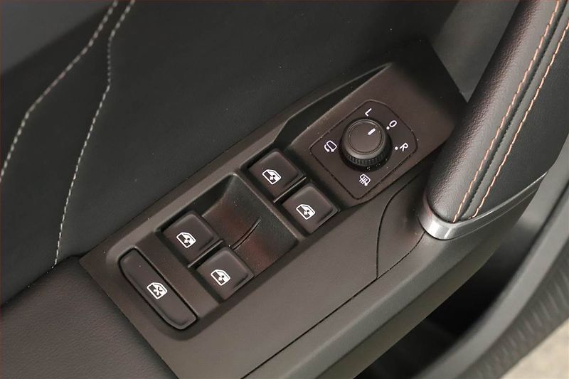 Cupra Formentor (2024) Performance 2.0 TSI 4Drive - fotka 10 z 16
