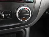Volkswagen Sharan (2015) 2.0 TDI, 7 míst, Navi - náhled 26