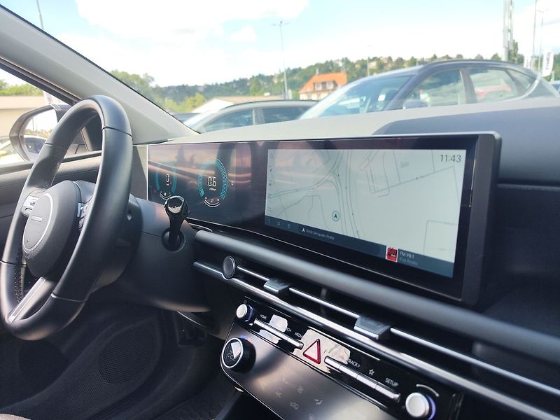Hyundai Tucson 1.6 T-GDI/118kW Smart DCT - fotka 17 z 32