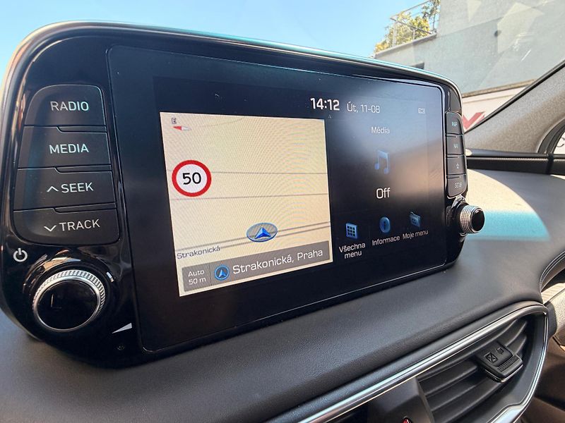 Hyundai Santa Fe 2.2-PREMIUM-AUTOMAT-KŮŽE - fotka 20 z 26