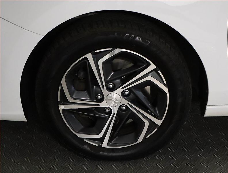 Hyundai i30 (2021) Family Comfort 1.5 T-GDI MHEV - fotka 14 z 17