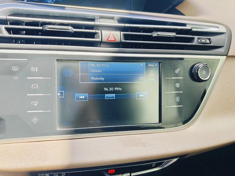 Citroën C4 Picasso (2014) 1,6 e-HDI 85 kW Intensive - fotka 29 z 48