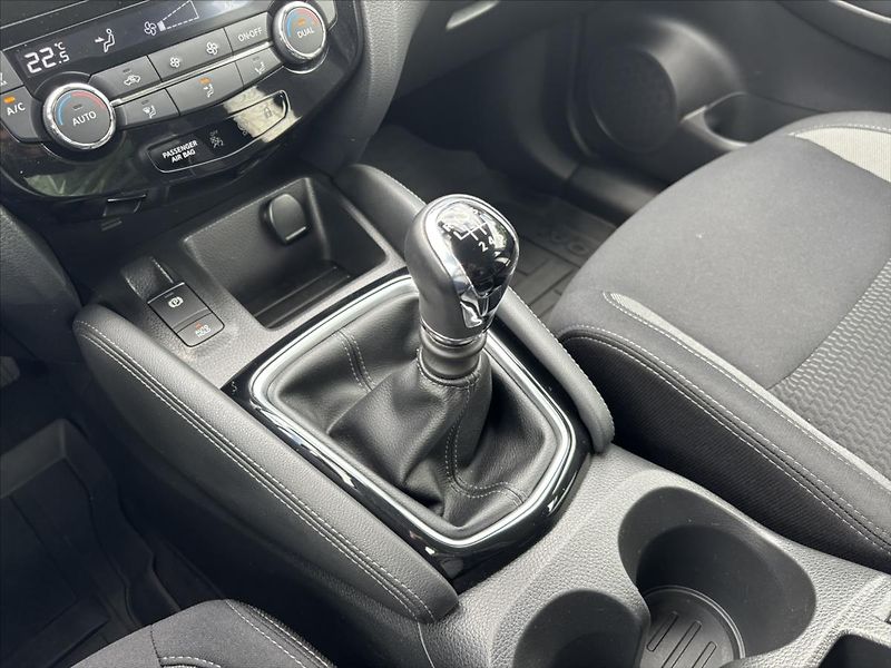 Nissan Juke 1,0 DIG-T Tekna ZÁRUKA CARPLAY - fotka 23 z 45