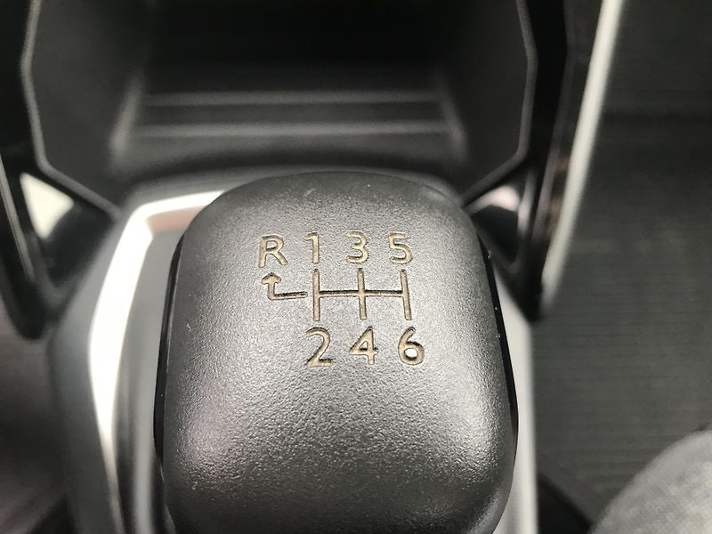 Peugeot 208 1.5 HDI 75 KW,1.MAJ,ČR,DPH... - fotka 14 z 14