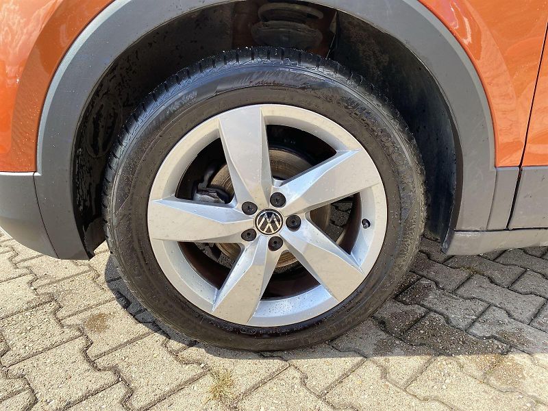 Volkswagen T-Cross (2022) 1.0 TSI Style - fotka 25 z 29